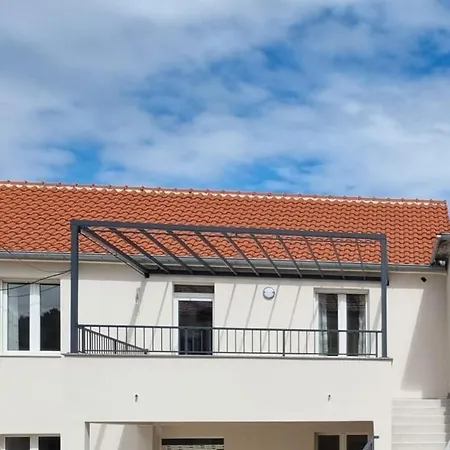 Apartment Kate With Sea View, Balcony And Parking, Murter, Dalmatia