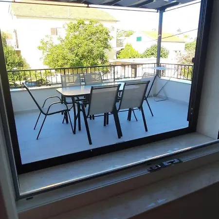 Apartman Kate - Wake Up To The Sea, Terrace, Garden & Parking, - Dalmatia Murter