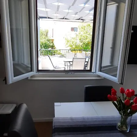 Kate - Wake Up To The Sea, Terrace, Garden & Parking, - Dalmatia Apartment Murter