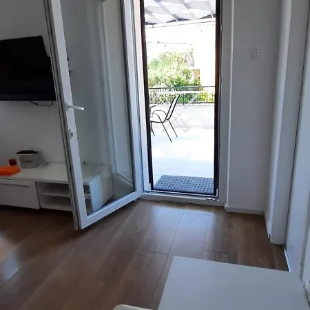 Kate - Wake Up To The Sea, Terrace, Garden & Parking, - Dalmatia Murter