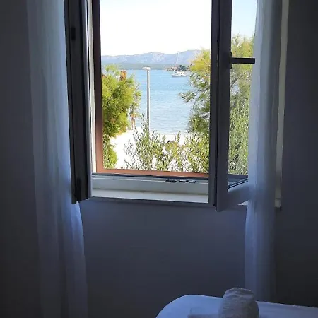 Kate - Wake Up To The Sea, Terrace, Garden & Parking, - Dalmatia * Murter