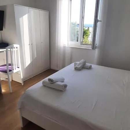 Kate - Wake Up To The Sea, Terrace, Garden & Parking, - Dalmatia Murter