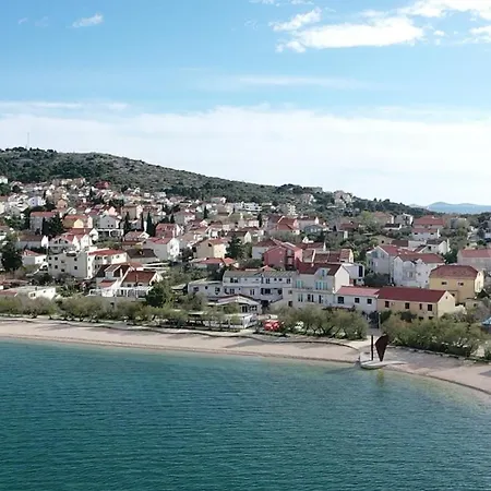 Kate - Wake Up To The Sea, Terrace, Garden & Parking, - Dalmatia