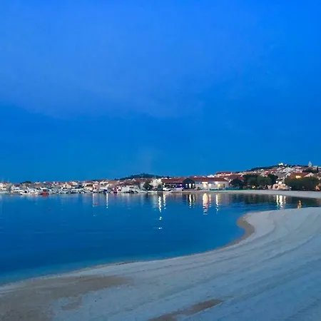 Kate - Wake Up To The Sea, Terrace, Garden & Parking, - Dalmatia Murter