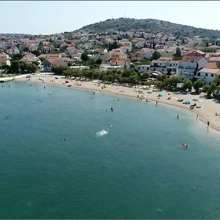 Kate With Sea View, Balcony And Parking, Murter, Dalmatia Apartment *
