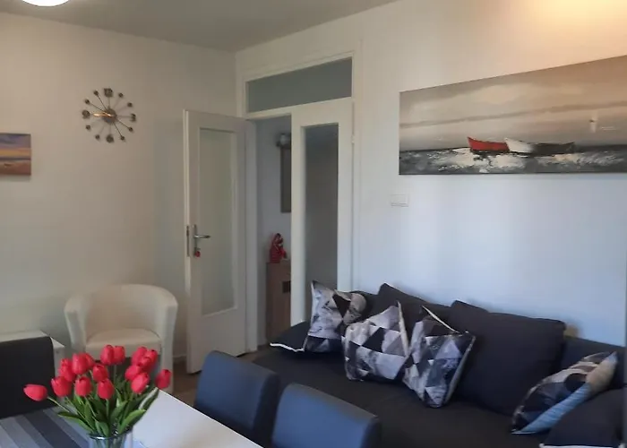 Kate - Wake Up To The Sea, Terrace, Garden & Parking, - Dalmatia Apartman Murter