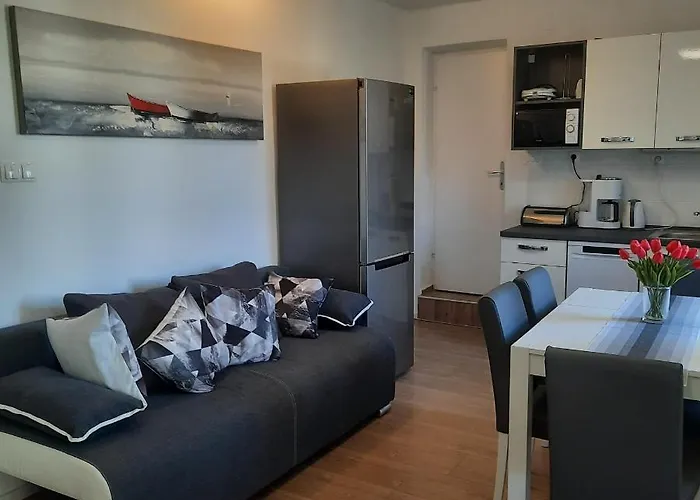 Kate - Wake Up To The Sea, Terrace, Garden & Parking, - Dalmatia *