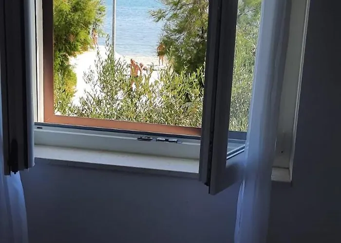 Kate - Wake Up To The Sea, Terrace, Garden & Parking, - Dalmatia 穆泰尔岛