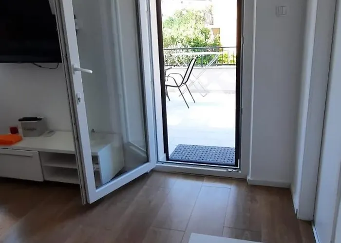 Kate - Wake Up To The Sea, Terrace, Garden & Parking, - Dalmatia 穆泰尔岛