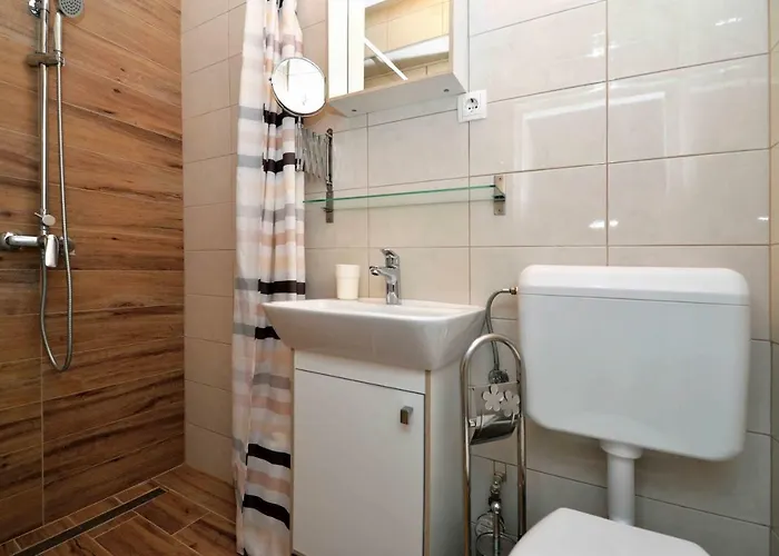 公寓 Kate - Wake Up To The Sea, Terrace, Garden & Parking, - Dalmatia *