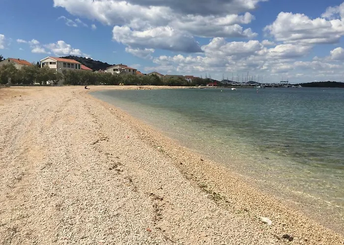 Kate - Wake Up To The Sea, Terrace, Garden & Parking, - Dalmatia 公寓 穆泰尔岛