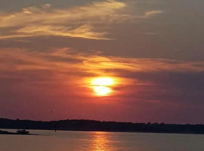 Kate - Wake Up To The Sea, Terrace, Garden & Parking, - Dalmatia 穆泰尔岛