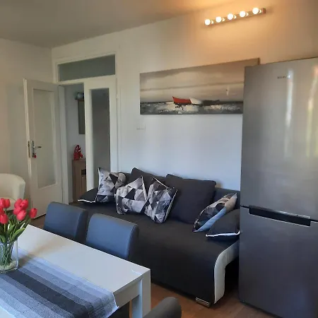 Kate - Wake Up To The Sea, Terrace, Garden & Parking, - Dalmatia *