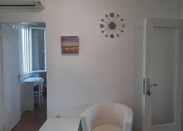 Kate - Wake Up To The Sea, Terrace, Garden & Parking, - Dalmatia *