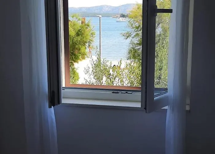 Kate - Wake Up To The Sea, Terrace, Garden & Parking, - Dalmatia * Murter