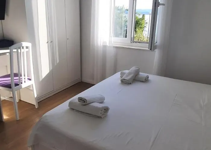 Kate - Wake Up To The Sea, Terrace, Garden & Parking, - Dalmatia Murter